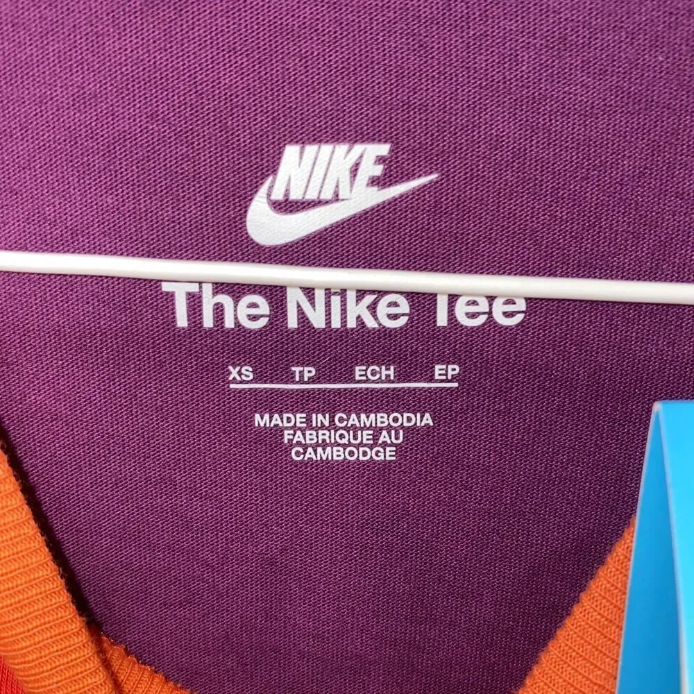Nike X Doernbecher Freestyle NEW NWT Short Sleeve Tee XS - Michael